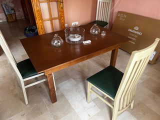 Mesa madera + 3 sillas