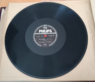 Disco vinilo 78 rpm Xavier Cugat
Mambo número 8