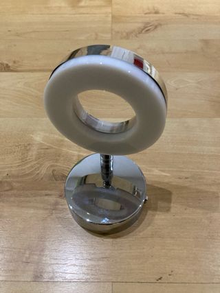 Aplique LED orientable plata-blanco