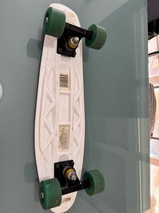 Mini Skate Maui tiburones