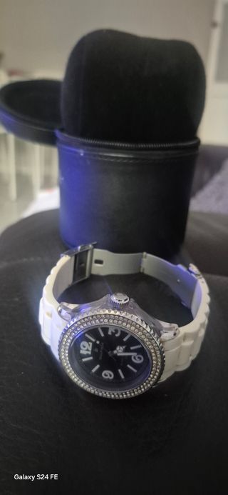 Reloj Gultraj Blanco y Negro