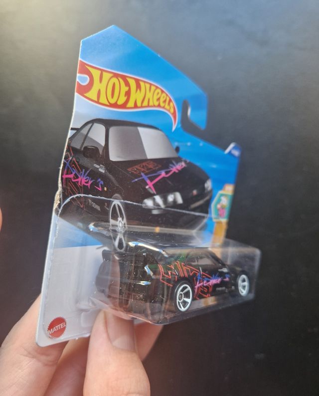 Hot Wheels Nissan Skyline GT-R