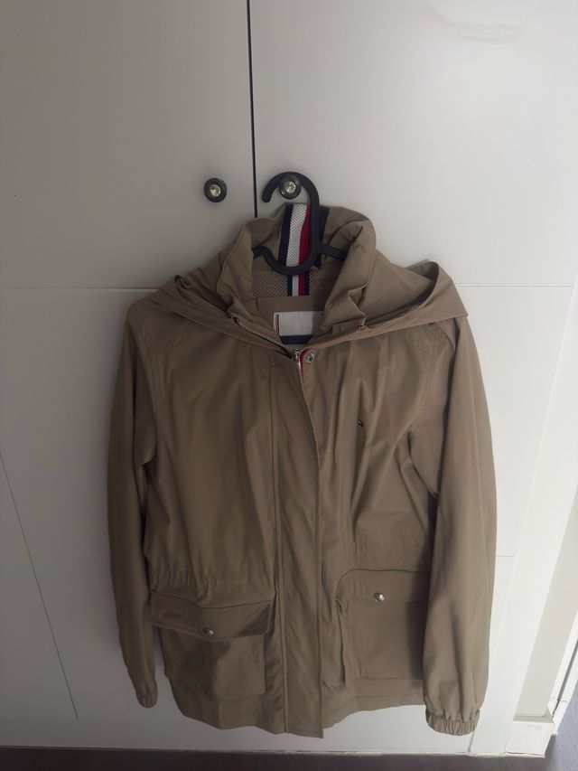 Cortavientos Tommy Hilfiger beige