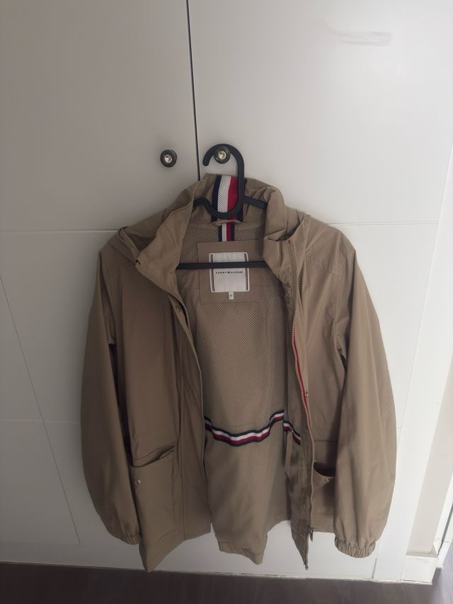 Cortavientos Tommy Hilfiger beige