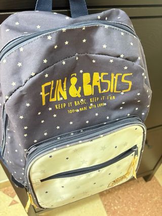 Mochila Fun & Basics - Azul y Blanca