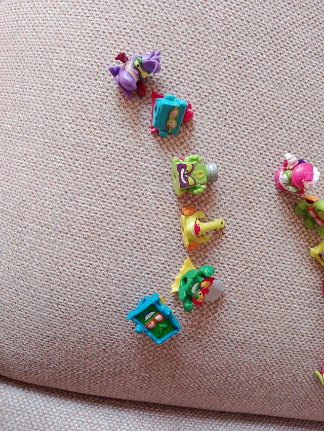 SuperThings: muchas figuras coleccionables