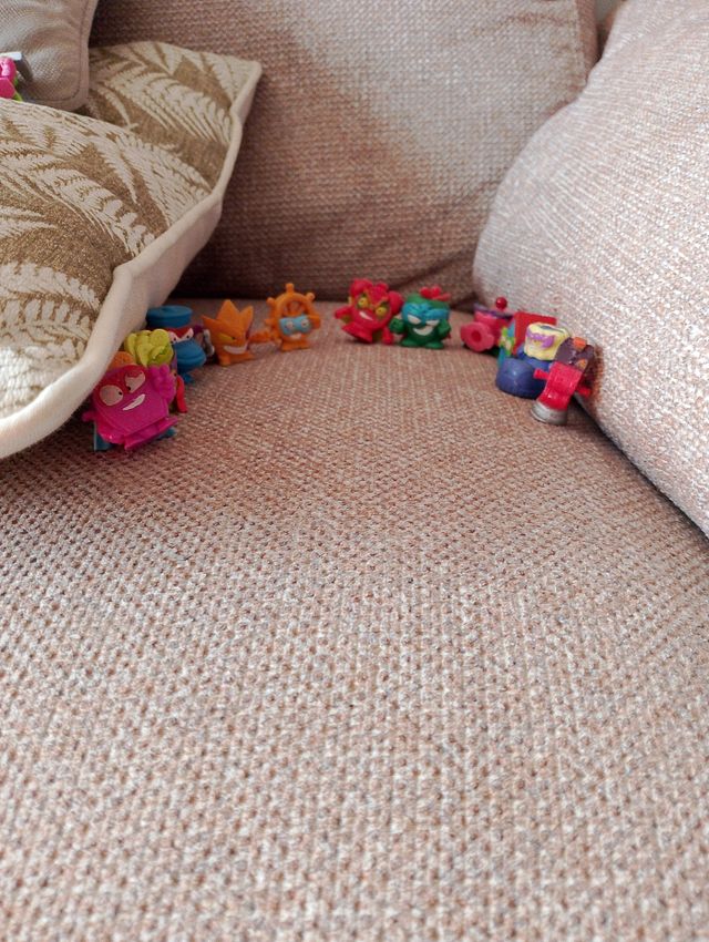 SuperThings: muchas figuras coleccionables