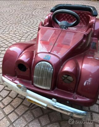 Automobilina a pedali vintage