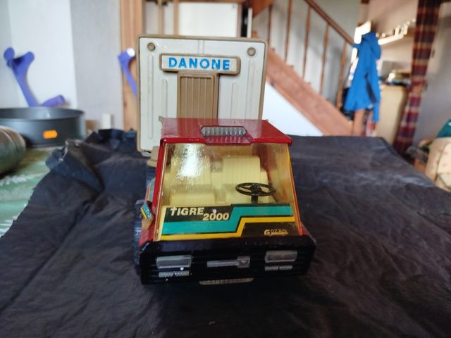 Juguete Camión Danone vintage
