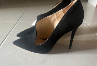 Zapatos tacón aguja negros fiesta Zara