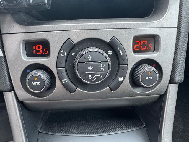 Peugeot 308 1.6i 120cv 