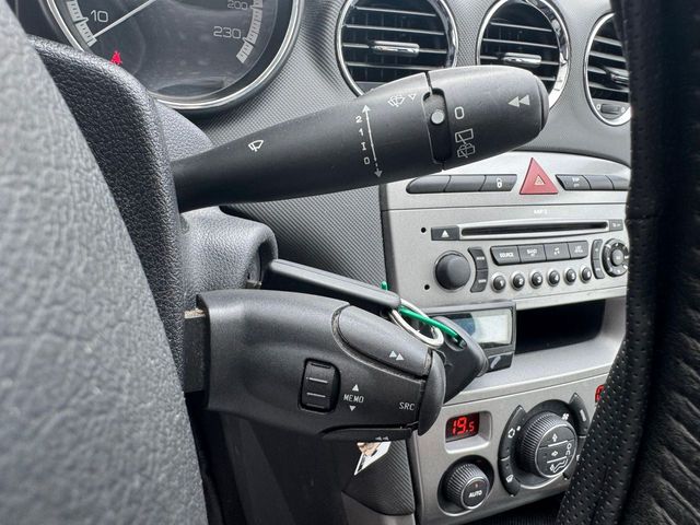 Peugeot 308 1.6i 120cv 