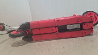 Patinete Infantil a partir de 5 años
.Luces y Humo