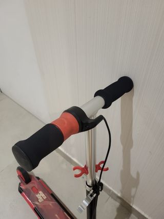 Patinete Infantil a partir de 5 años
.Luces y Humo