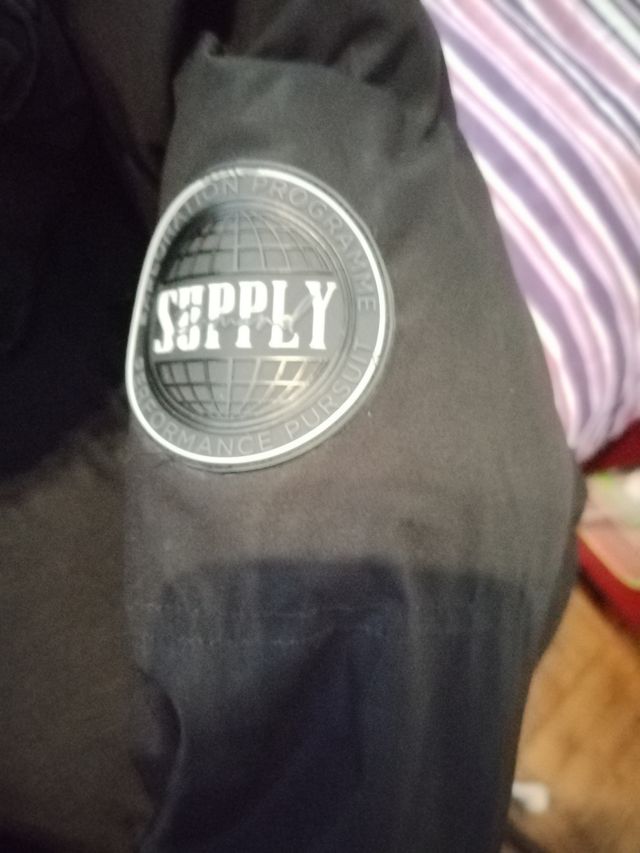 Chaqueta Supply negra talla S