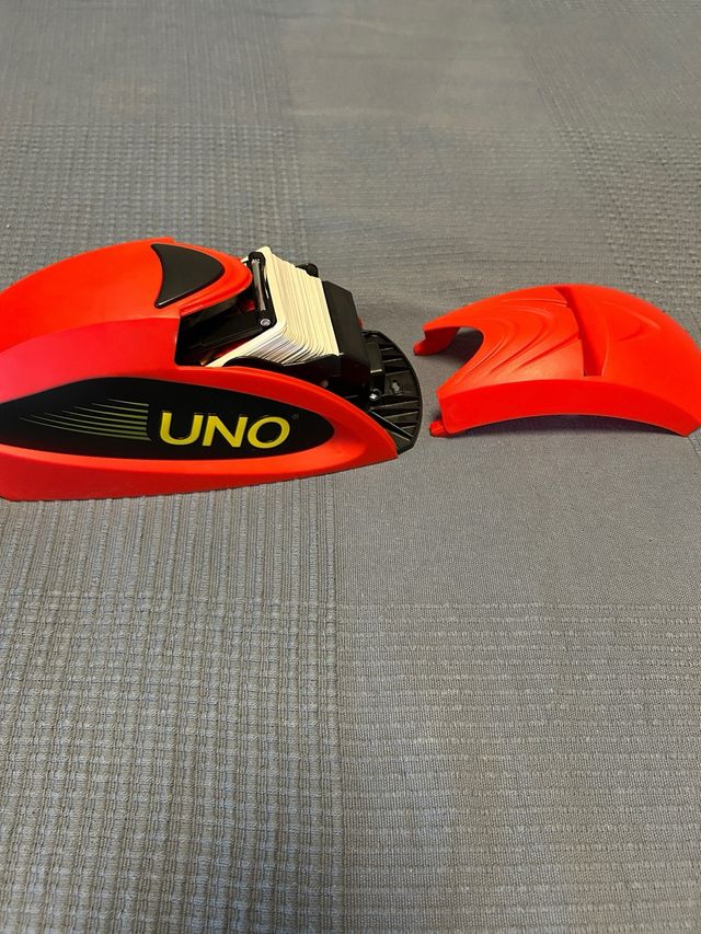 UNO Attack - Lanzador de cartas