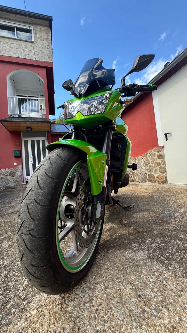 Kawasaki Z750 - Moto Verde