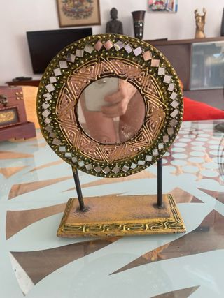 Espejo decorativo dorado y rosa
