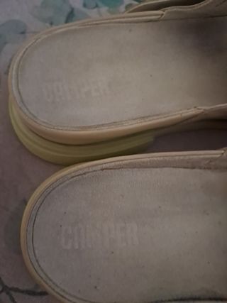 Sandalias Camper amarillas