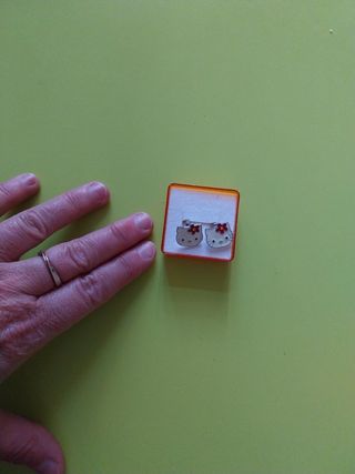 Pendientes Hello Kitty - Rojo y Blanco