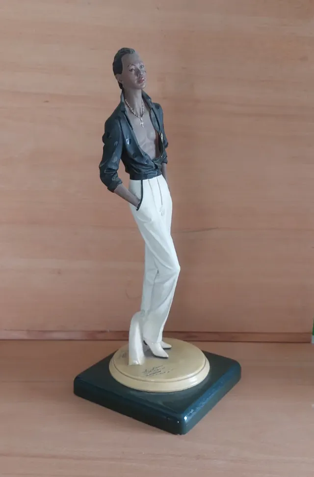 Statuetta Vittorio Tessaro anno 1988