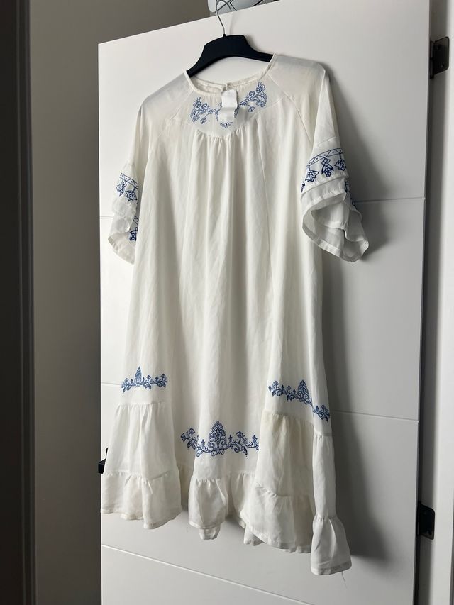 Vestido blanco bordado