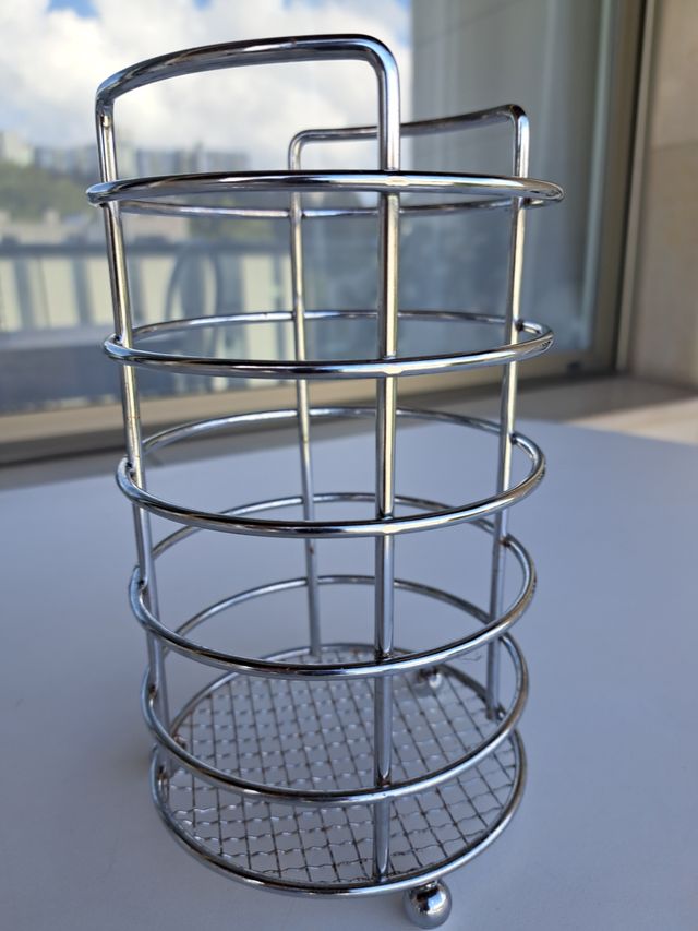 Escurridor de cubiertos metálico