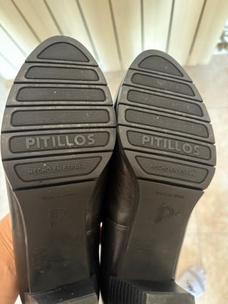 Zapatos Pitillos negros tacón medio