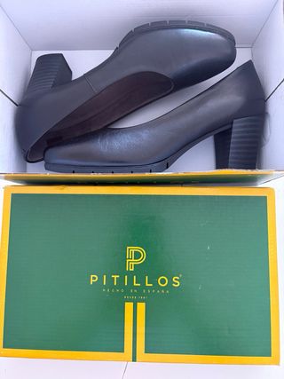 Zapatos Pitillos negros tacón medio