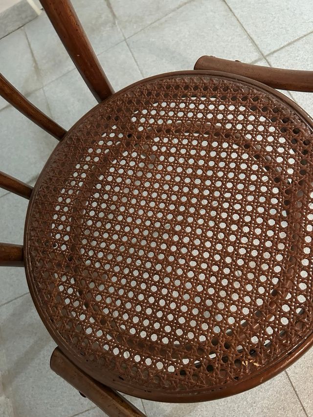 Silla Thonet vintage madera color miel