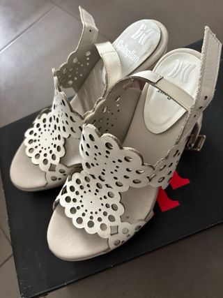 Sandalias CallagHan blancas