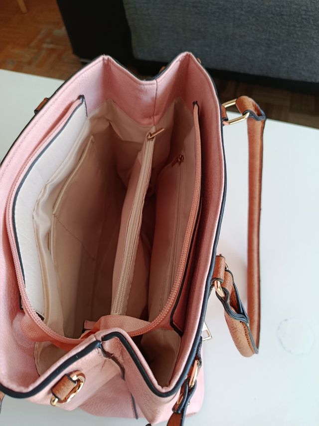 Bolso rosa y marrón