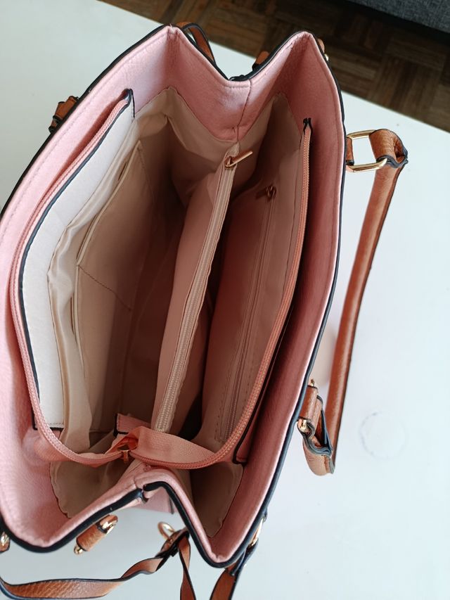 Bolso rosa y marrón