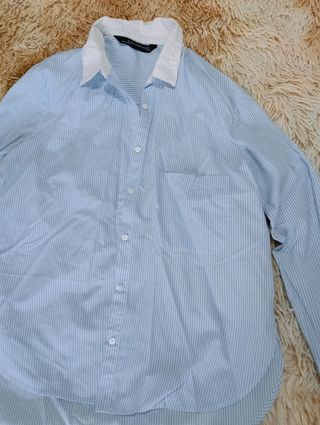 Camisa Zara azul a rayas