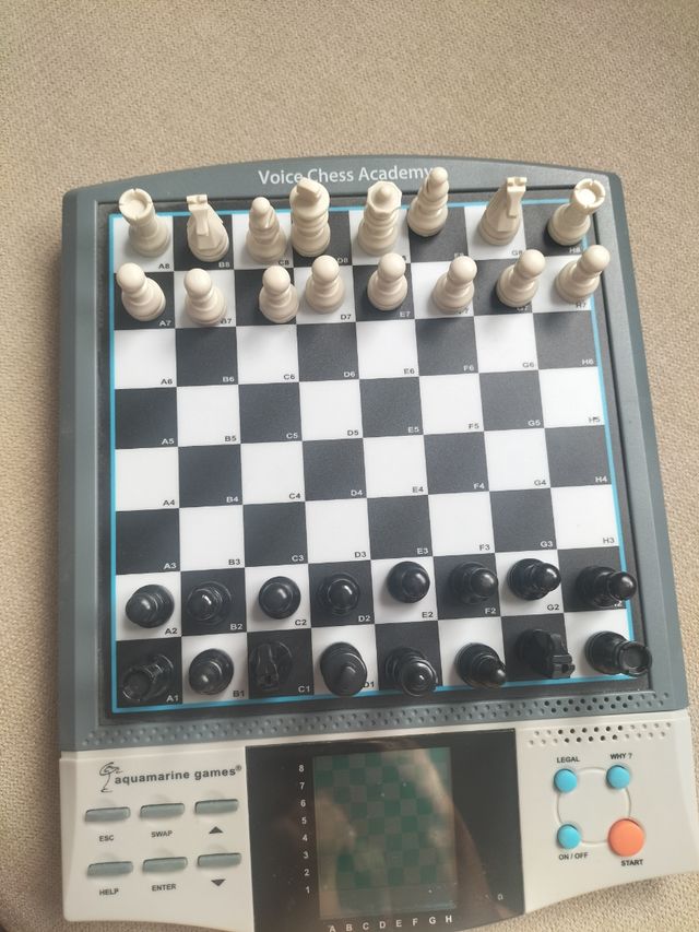 Ajedrez electrónico Voice Chess Academy
