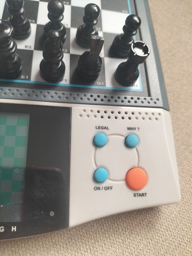 Ajedrez electrónico Voice Chess Academy