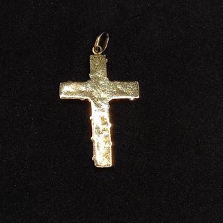 Colgante Cruz de oro de 18k, 1.06 g.