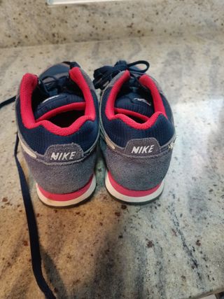 Zapatillas Nike 39 - Azul y Rojo