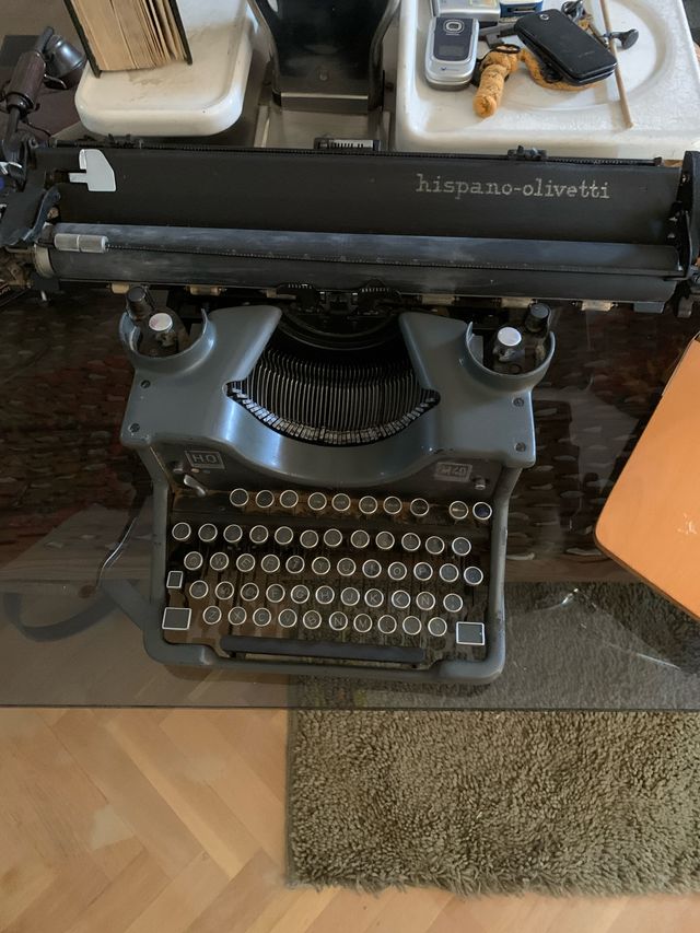 Máquina escribir Hispania Olivetti