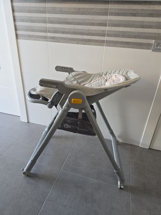 Trona bebé Kinderkraft Lastree, función de hamaca