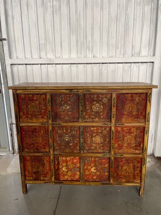 Cómoda tibetano antigua pintado 