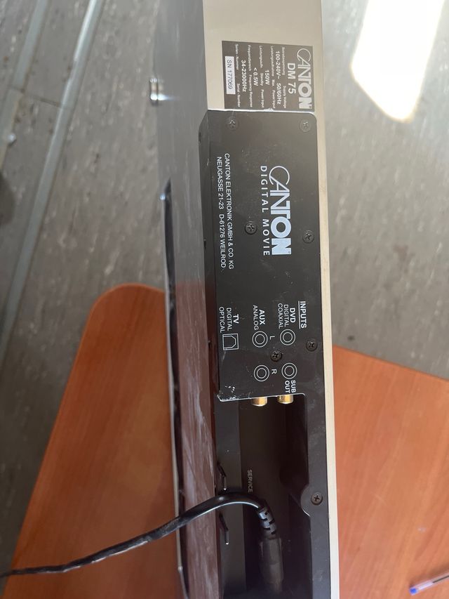 Altavoz Canton gris plata