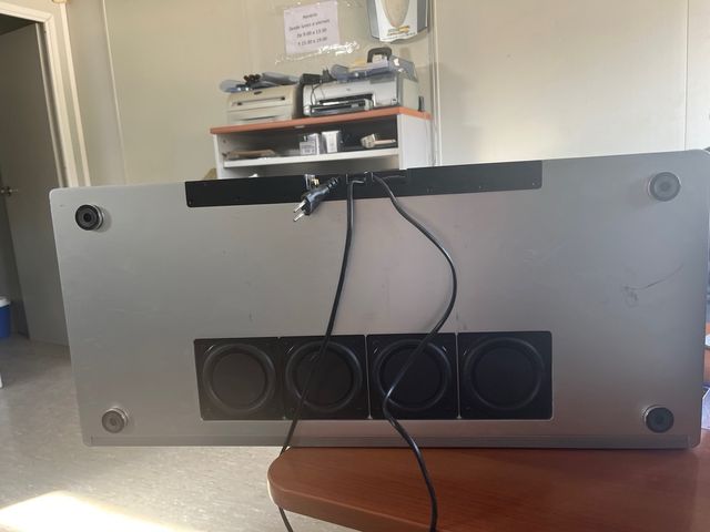 Altavoz Canton gris plata