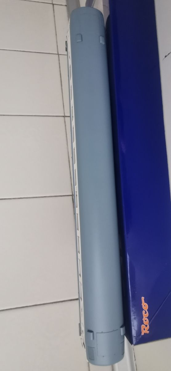 ROCO 64530 HO. Coche grandes líneas serie 9000