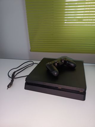 PS4 (PlayStation 4) Slim 500GB - Negra