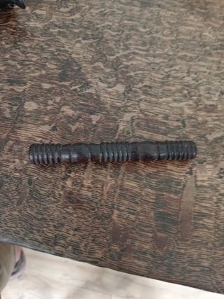 Canutillo antiguo de madera