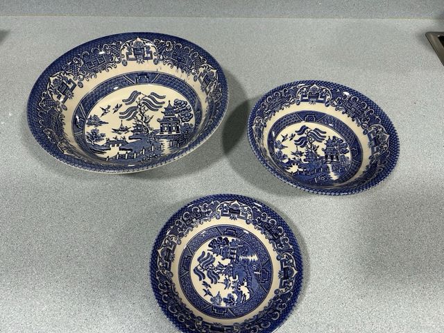 Vajilla inglesa diseño Willow azul y blanco
