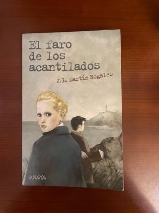 El faro de los acantilados (Spanish Edition)