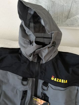 Chaqueta BAZASIA gris y negra