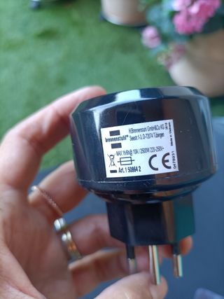 Adaptador enchufe suizo